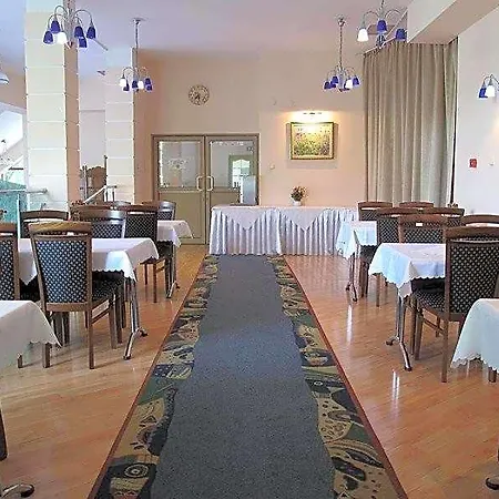 Hotel Carmen 3*
